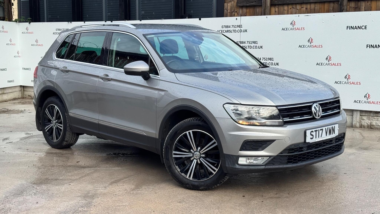 Used Volkswagen Tiguan 2017 for sale - 76485321: Photo 1