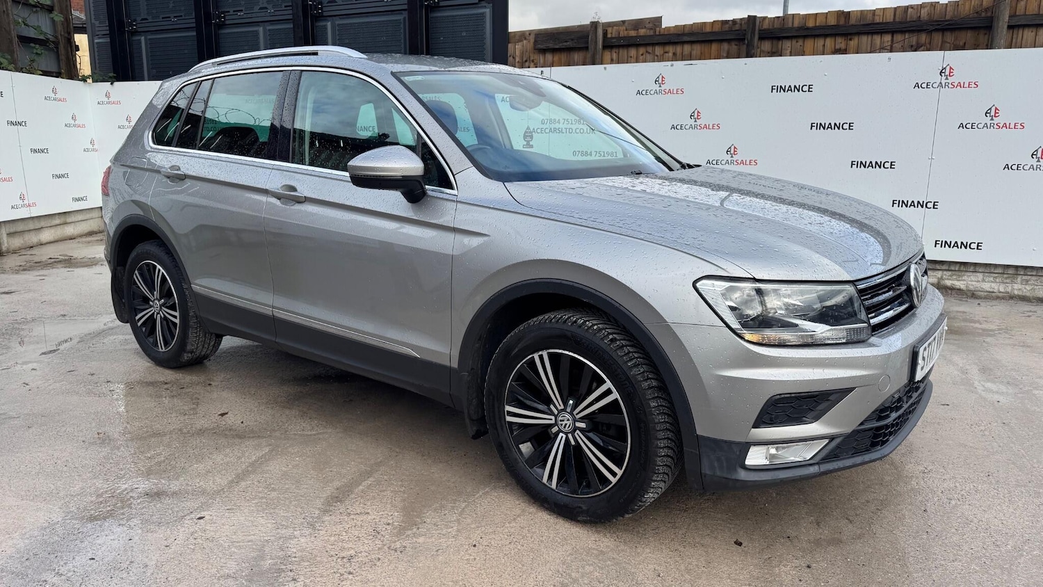 Used Volkswagen Tiguan 2017 for sale - 76485321: Photo 2