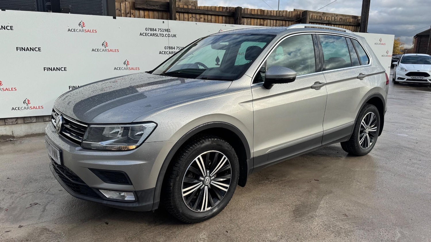 Used Volkswagen Tiguan 2017 for sale - 76485321: Photo 4