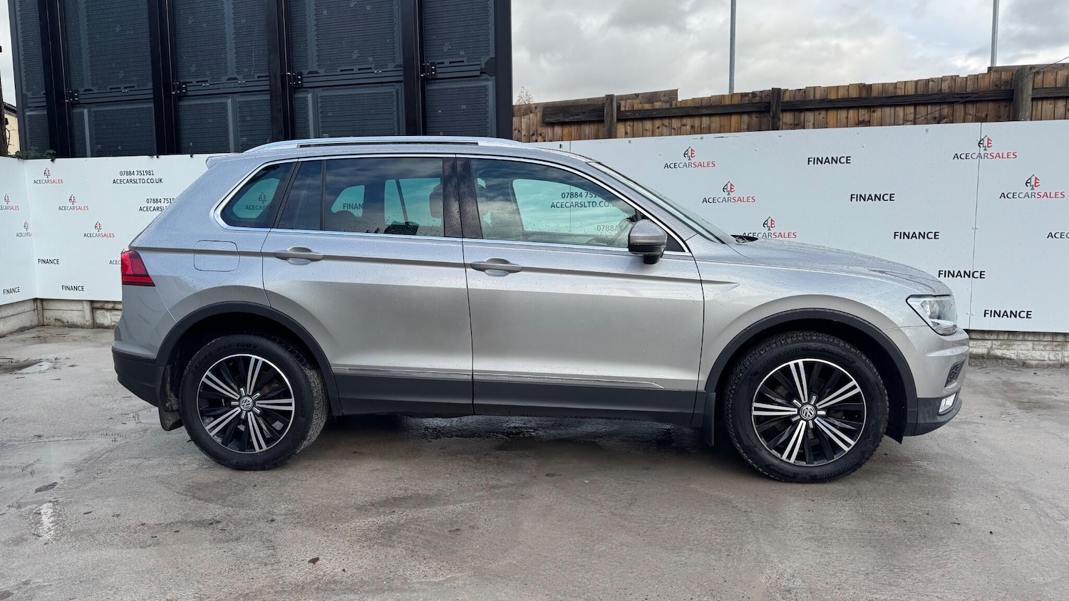 Used Volkswagen Tiguan 2017 for sale - 76485321: Photo 9