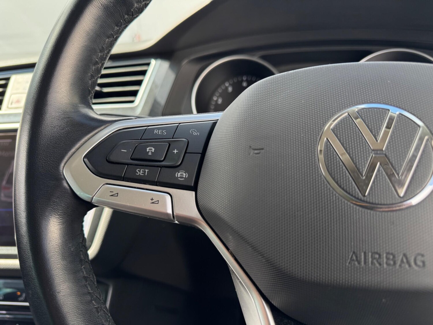 Used Volkswagen Tiguan 2022 for sale - 78073171: Photo 32