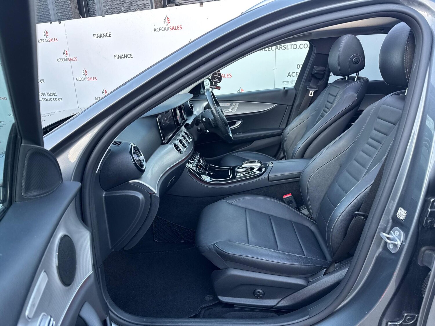 Used Mercedes-Benz E Class 2017 for sale - 76633903: Photo 18