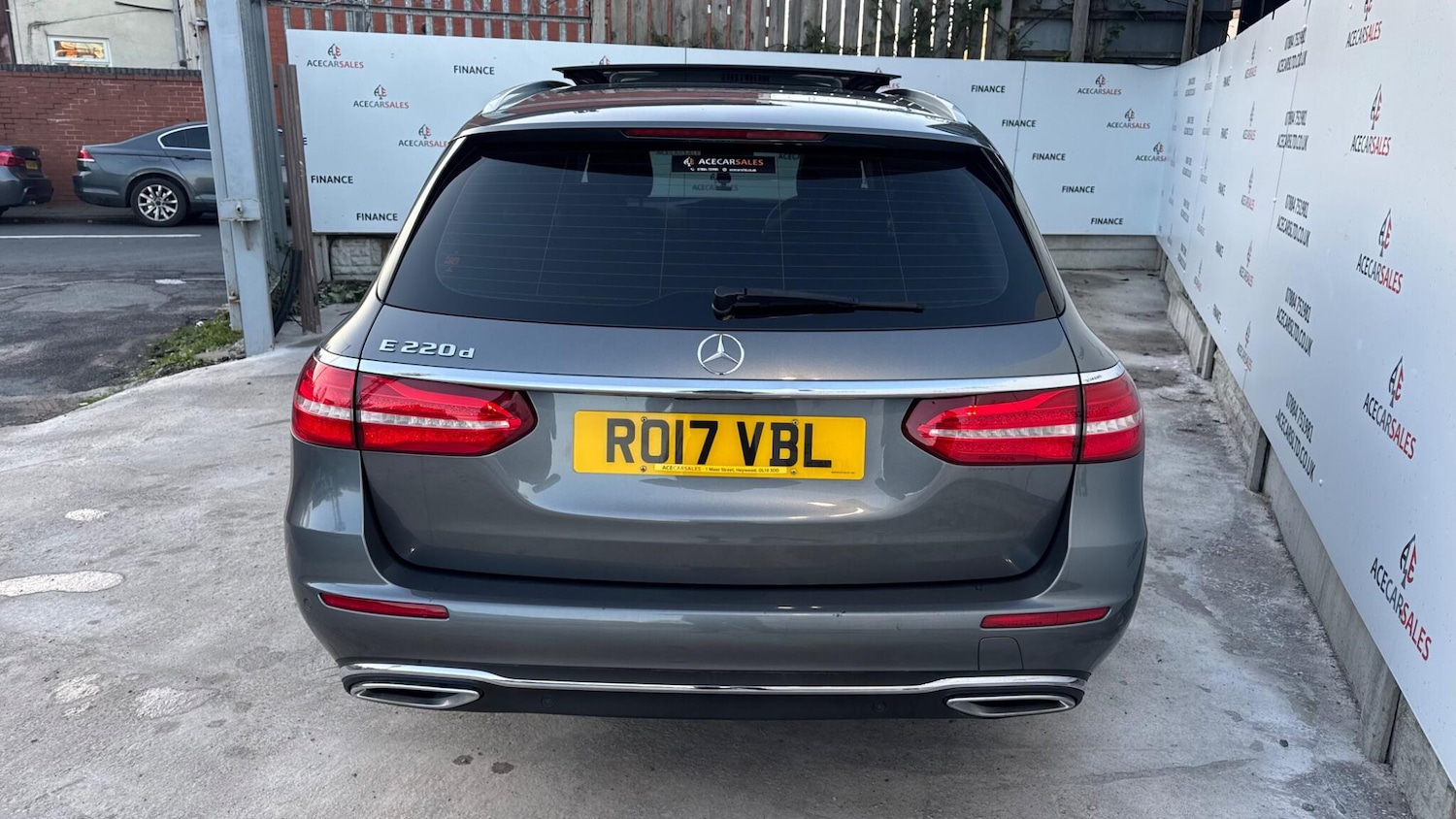 Used Mercedes-Benz E Class 2017 for sale - 76633903: Photo 7