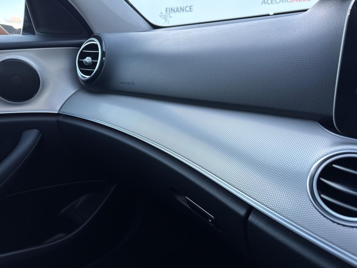 Used Mercedes-Benz E Class 2017 for sale - 76633903: Photo 84