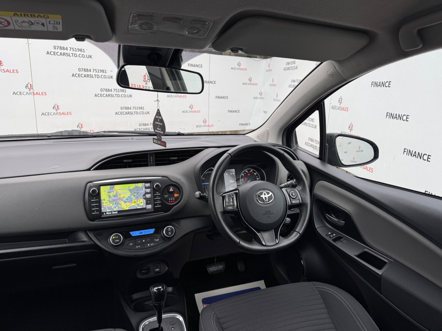 Used Toyota Yaris 2019 for sale - 76976180: Photo 18