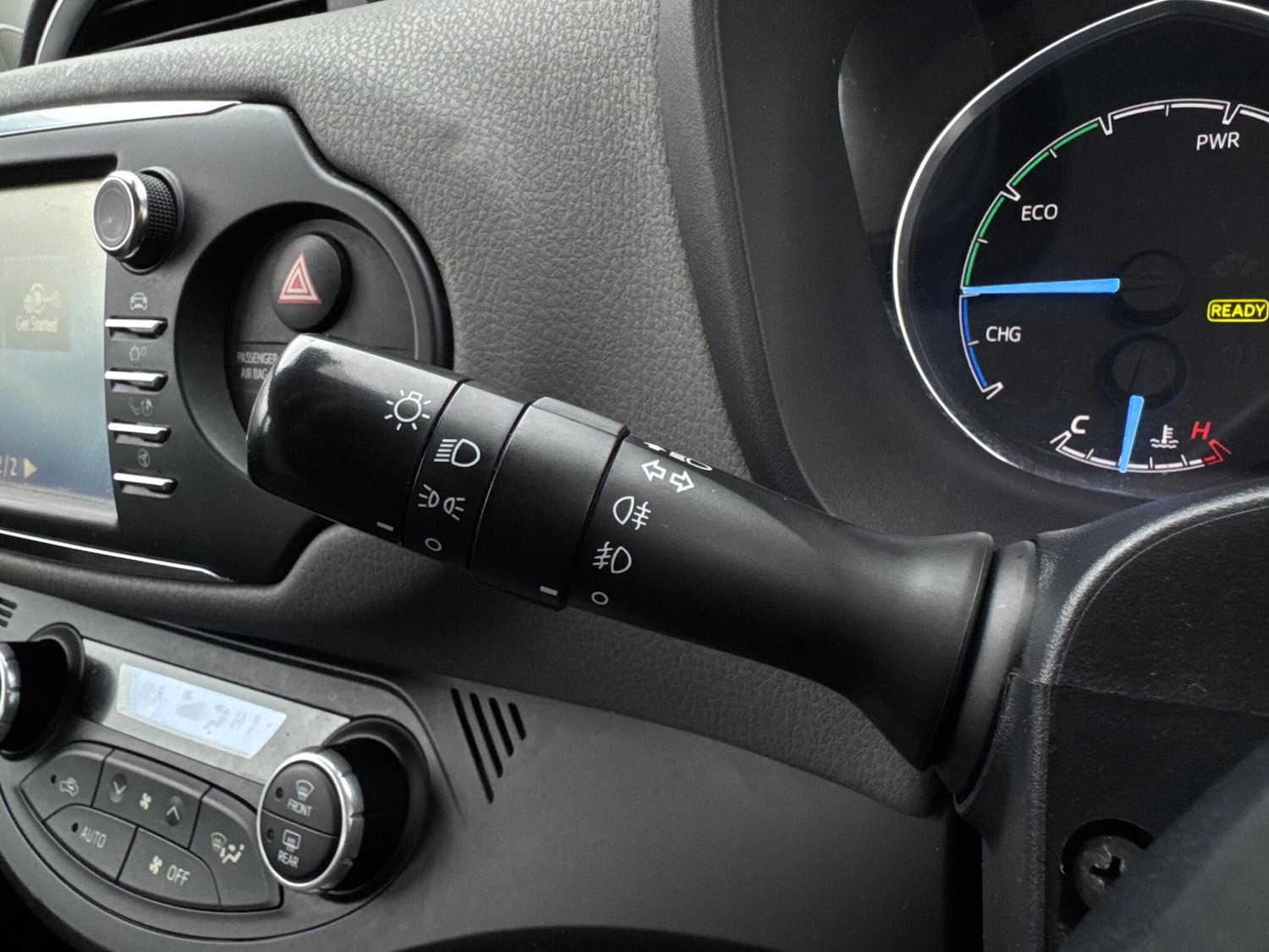 Used Toyota Yaris 2019 for sale - 76976180: Photo 27