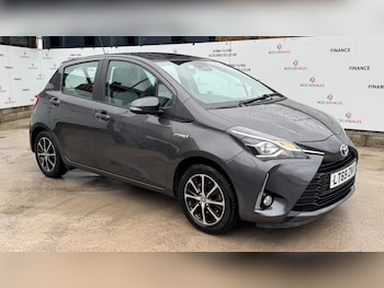 Used Toyota Yaris 2019 for sale - 76976180: Photo
