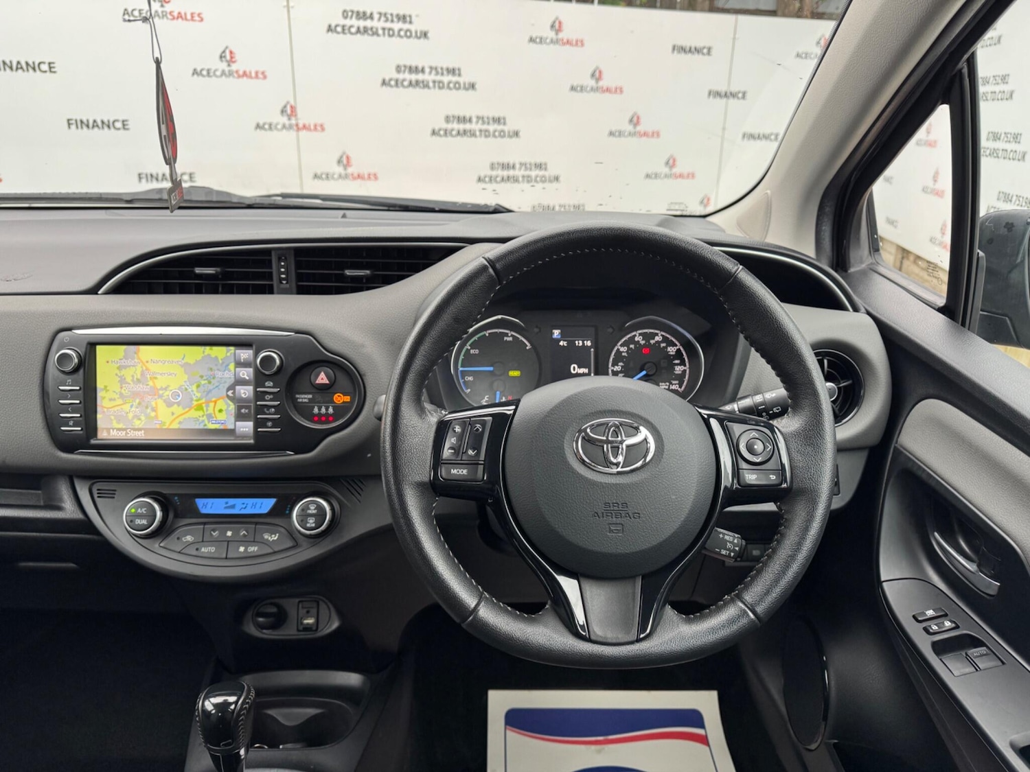 Used Toyota Yaris 2019 for sale - 76976180: Photo 33