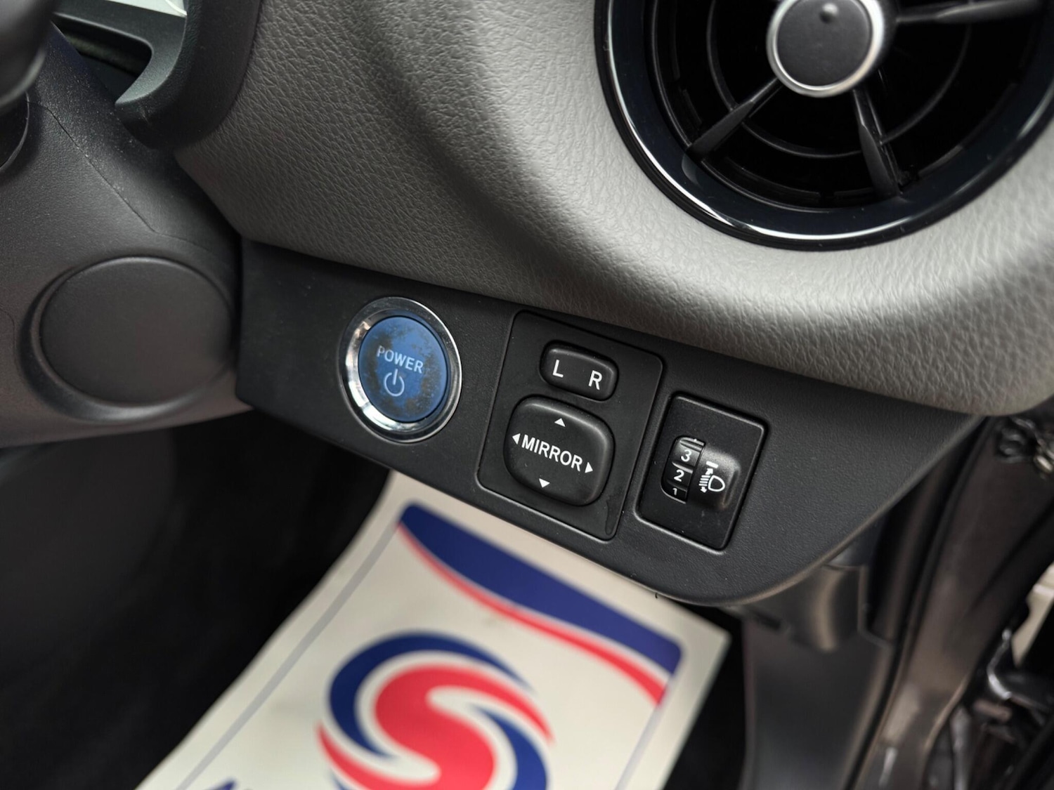 Used Toyota Yaris 2019 for sale - 76976180: Photo 56