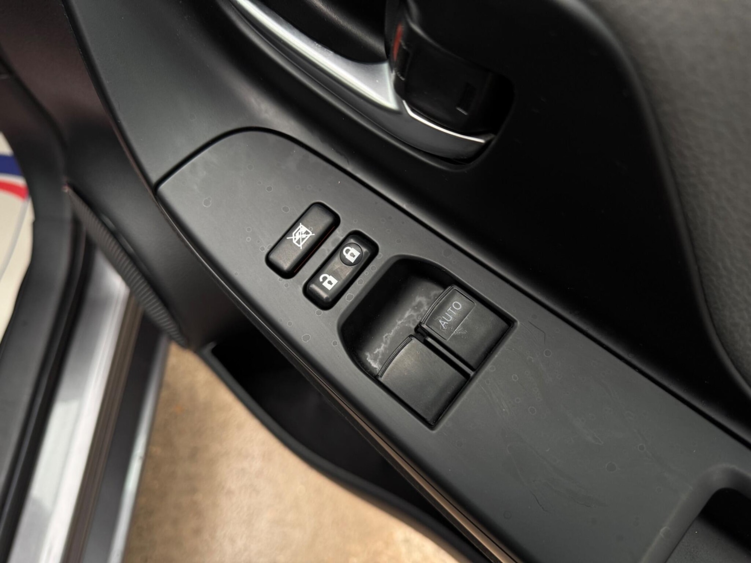 Used Toyota Yaris 2019 for sale - 76976180: Photo 57