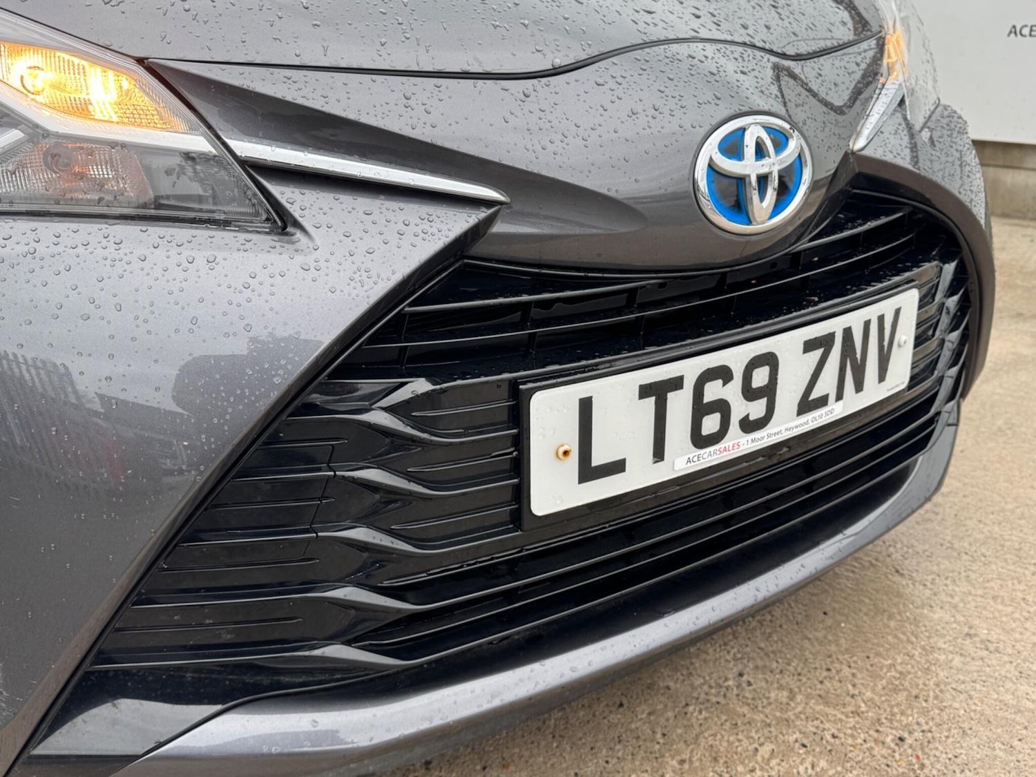 Used Toyota Yaris 2019 for sale - 76976180: Photo 62