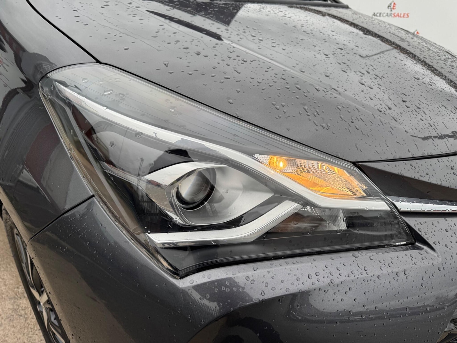 Used Toyota Yaris 2019 for sale - 76976180: Photo 63