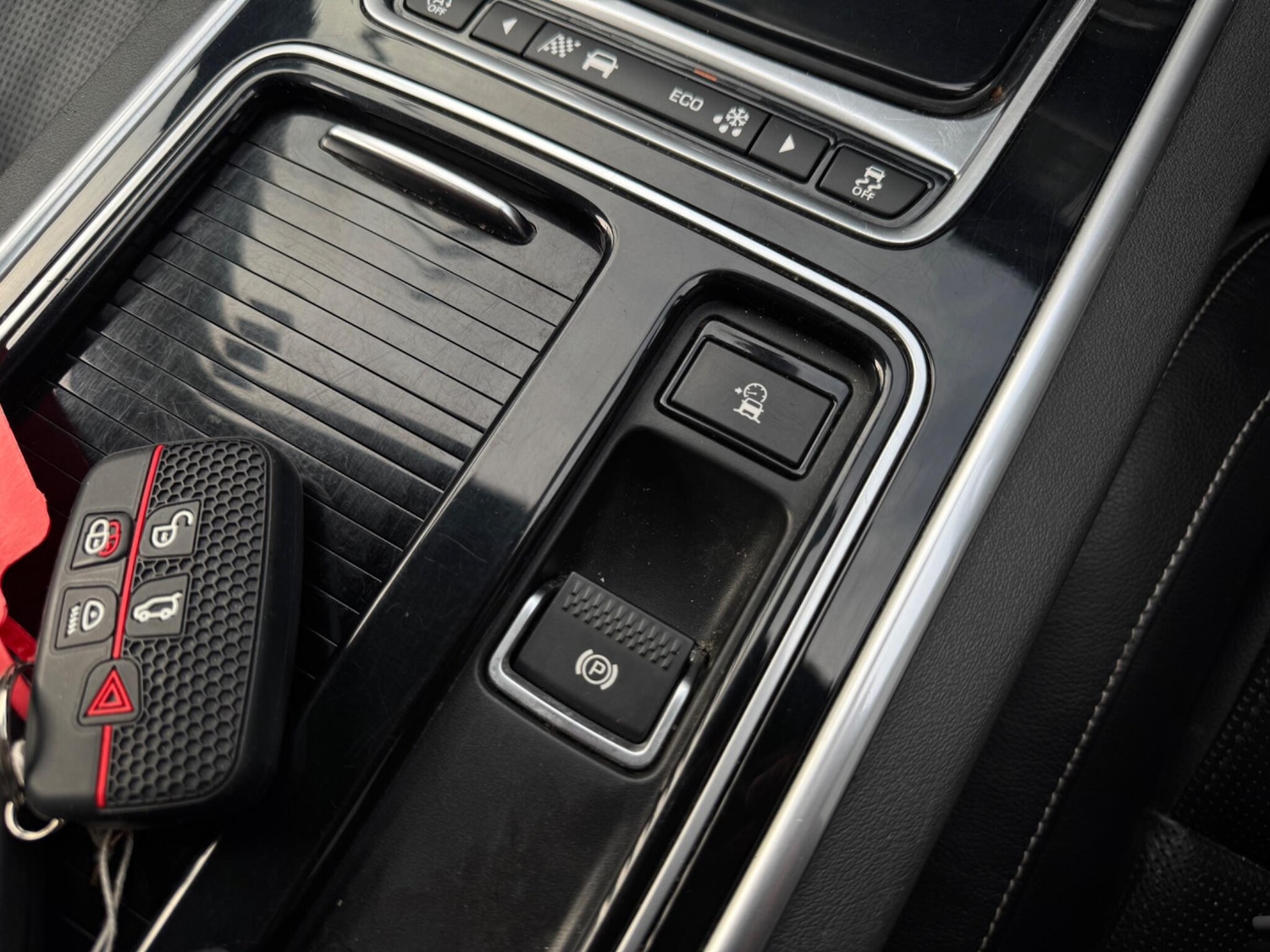 Used Jaguar XF 2017 for sale - 77203196: Photo 28