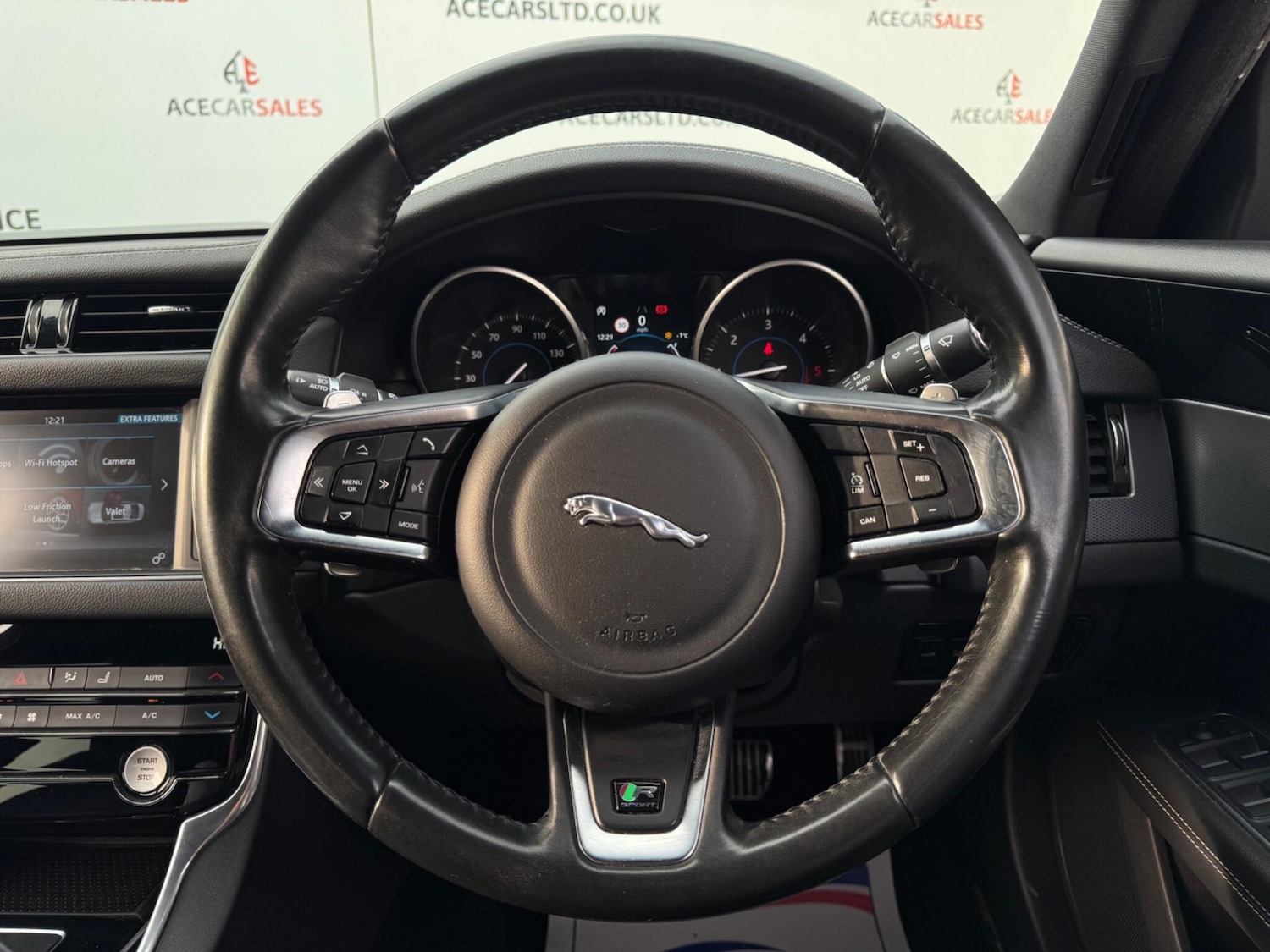 Used Jaguar XF 2017 for sale - 77203196: Photo 29