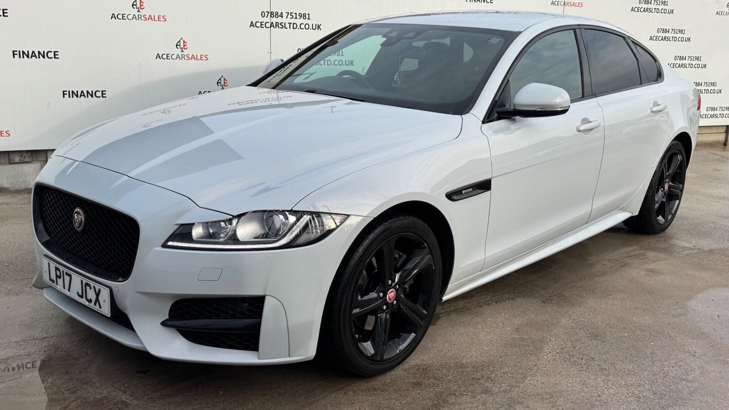Used Jaguar XF 2017 for sale - 77203196: Photo 4