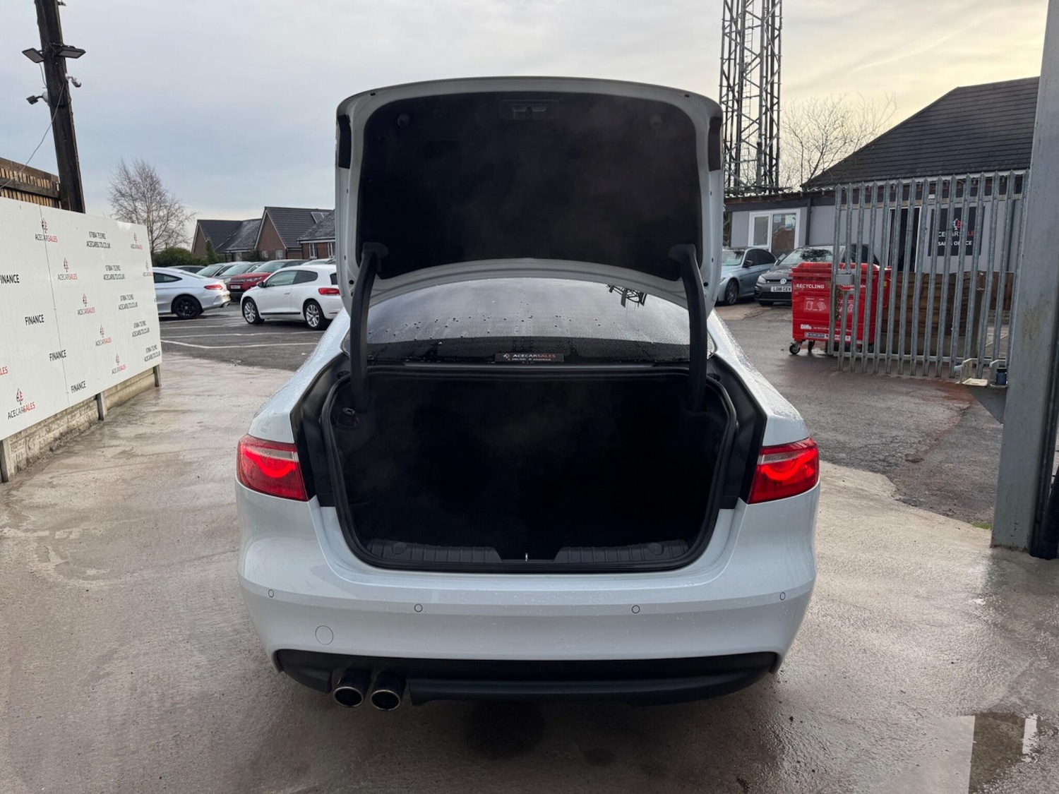 Used Jaguar XF 2017 for sale - 77203196: Photo 68