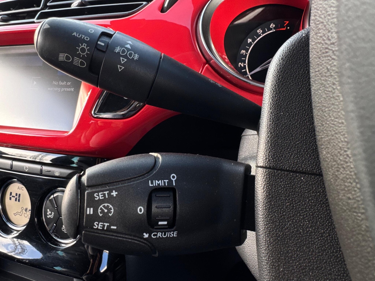 Used DS Automobiles DS 3 2018 for sale - 77358299: Photo 25