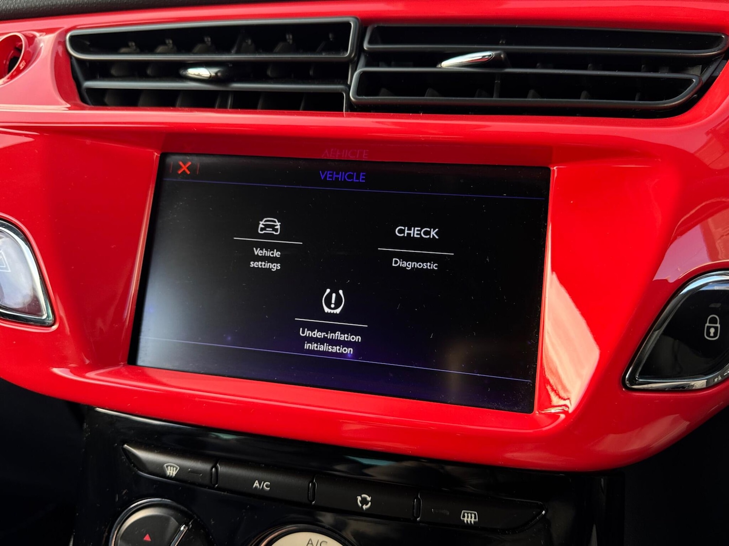 Used DS Automobiles DS 3 2018 for sale - 77358299: Photo 33