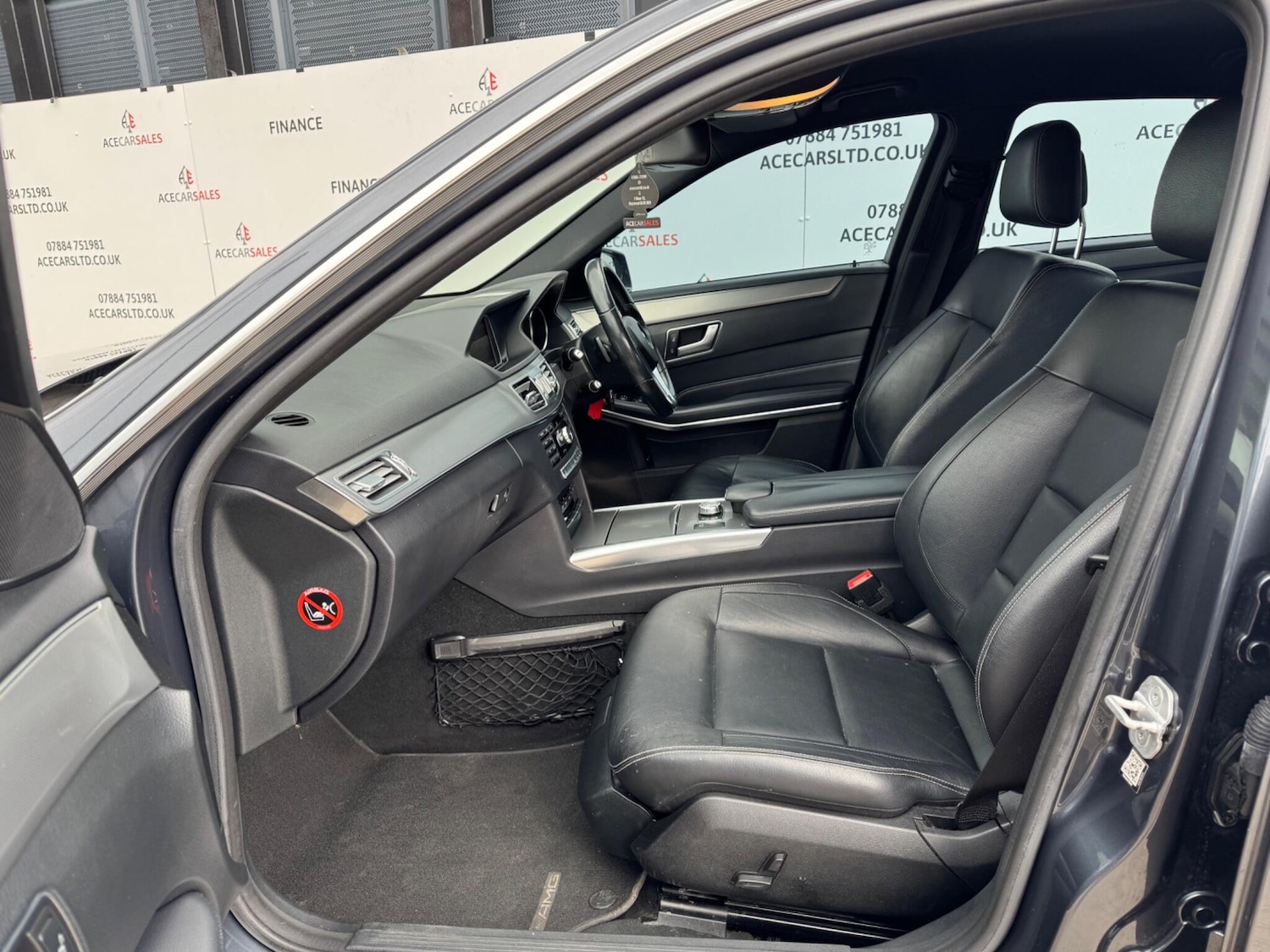 Used Mercedes-Benz E Class 2014 for sale - 78073025: Photo 15