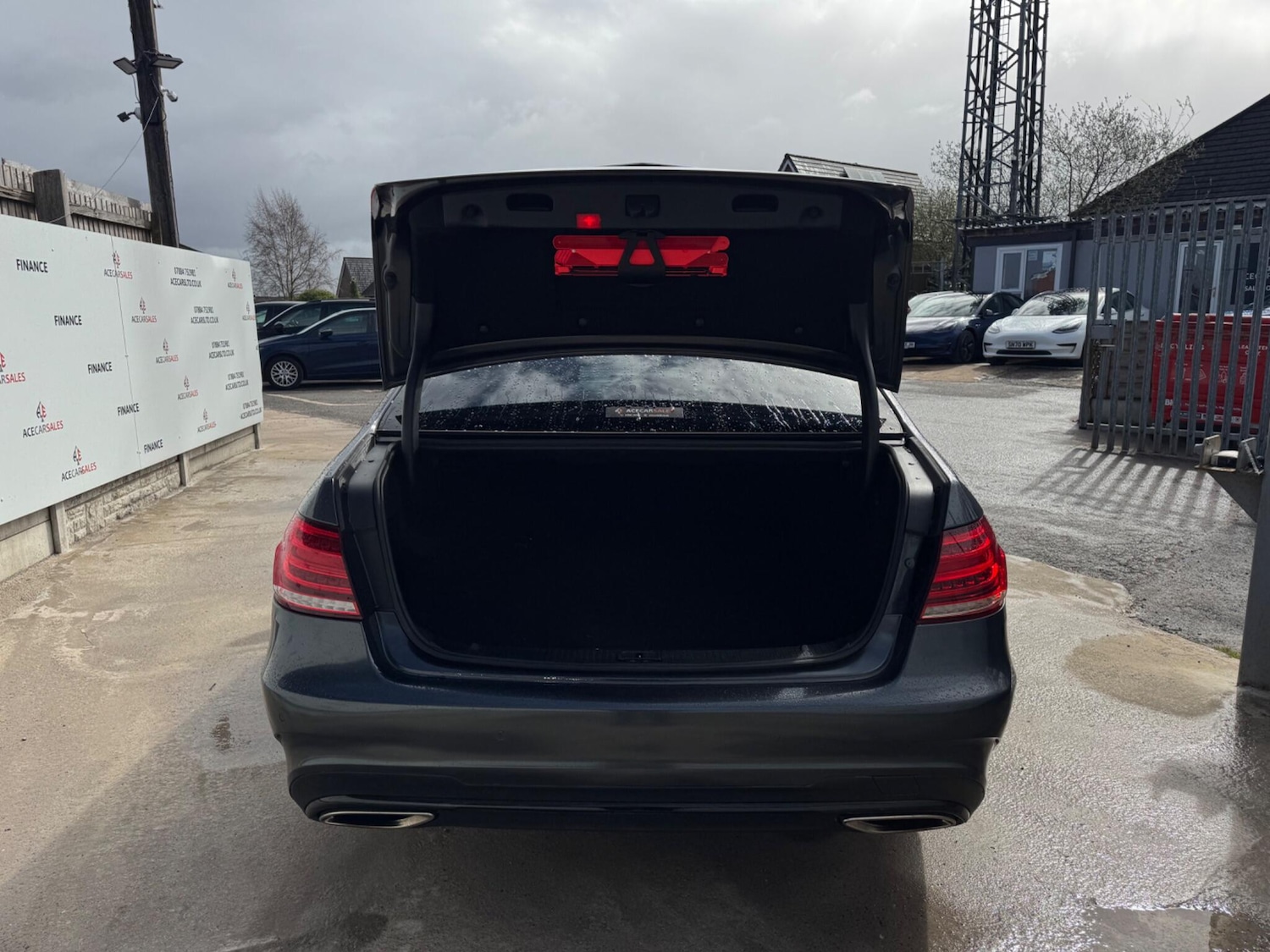 Used Mercedes-Benz E Class 2014 for sale - 78073025: Photo 65