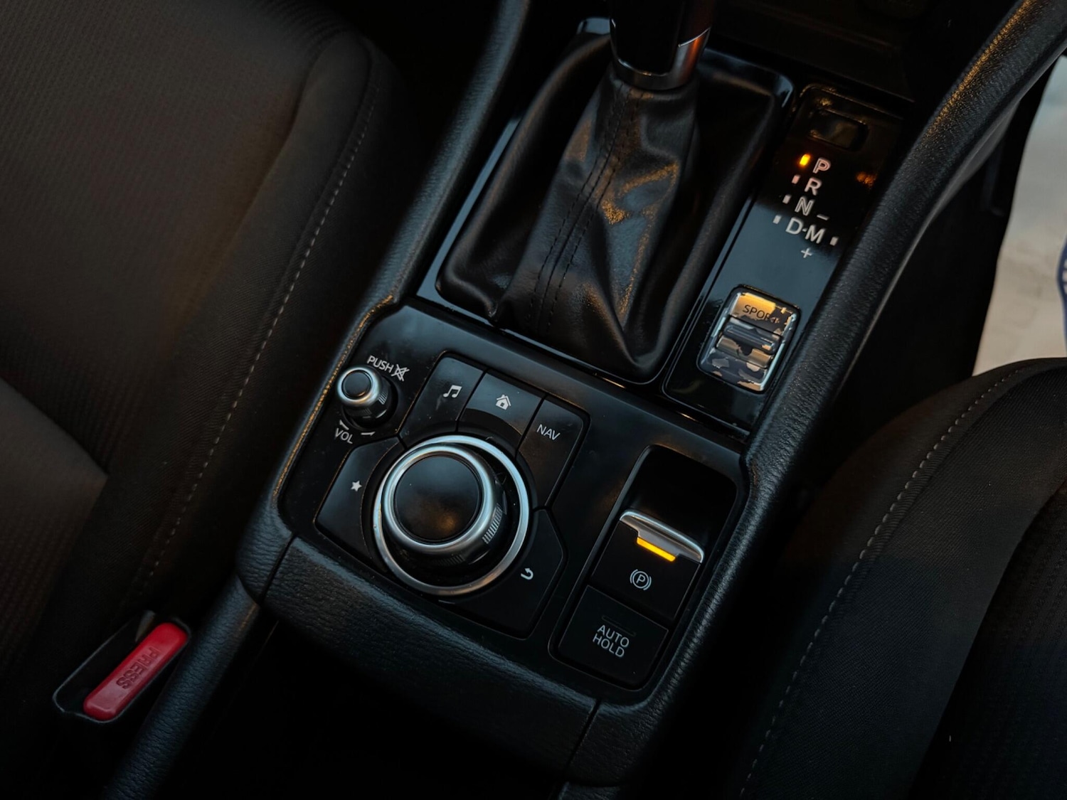 Used Mazda CX-3 2018 for sale - 76666783: Photo 9