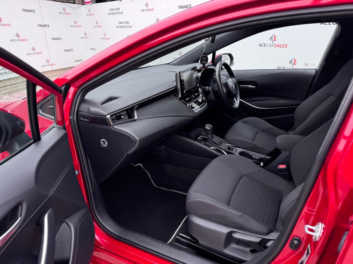 Used Toyota Corolla 2019 for sale - 77671735: Photo 15