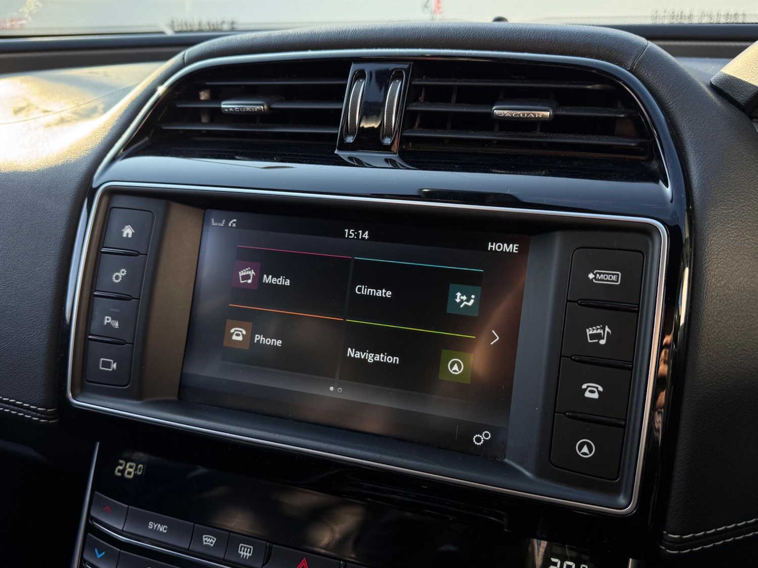 Used Jaguar XE 2017 for sale - 78086865: Photo 44