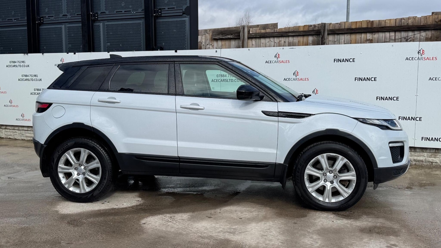 Used Land Rover Range Rover Evoque 2017 for sale - 77882638: Photo 9