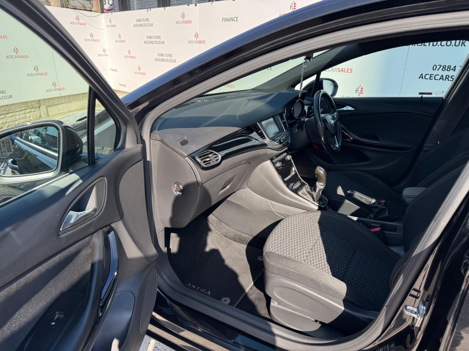 Used Vauxhall Astra for sale - 77958040: Photo 17