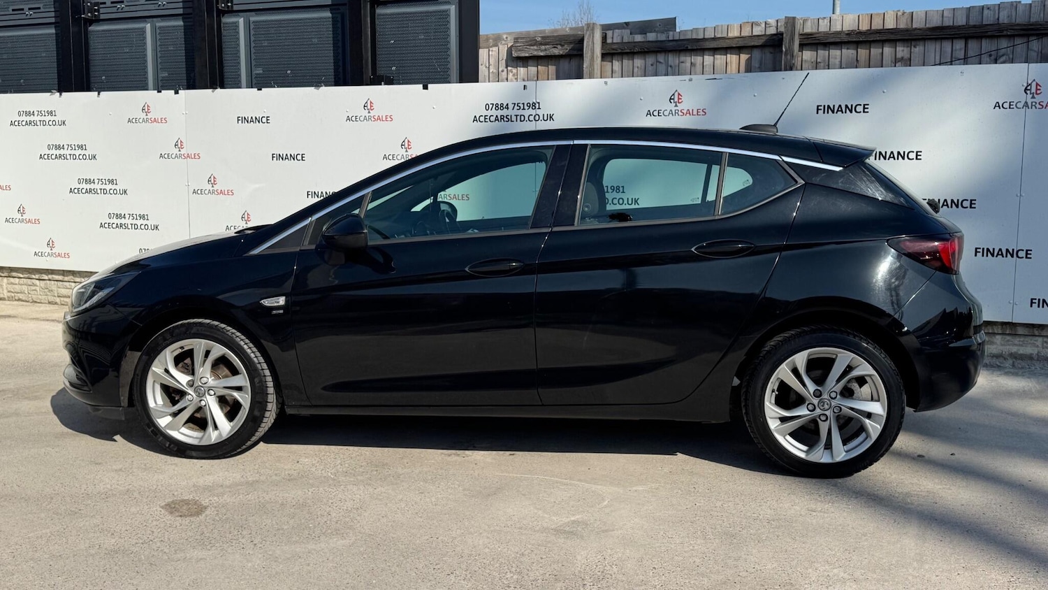 Used Vauxhall Astra for sale - 77958040: Photo 5