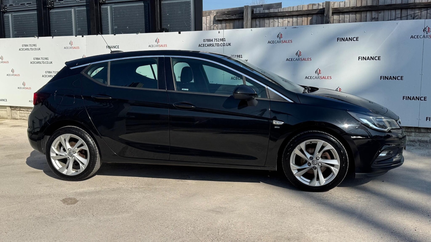 Used Vauxhall Astra for sale - 77958040: Photo 9