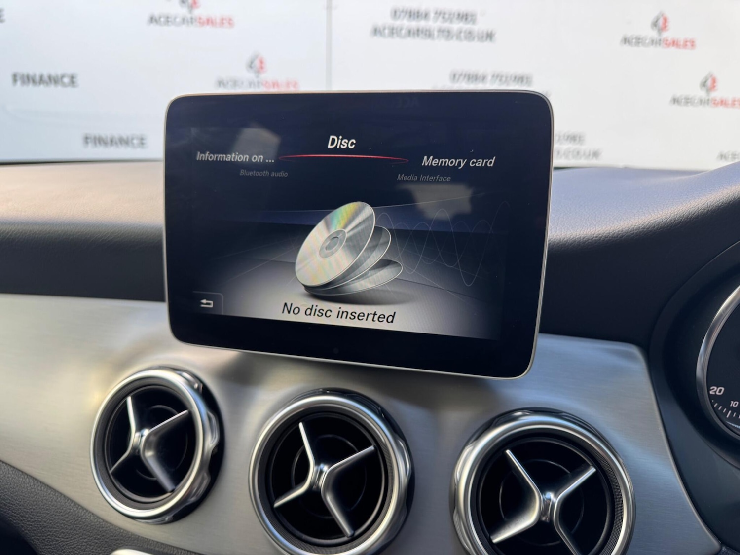 Used Mercedes-Benz GLA 2018 for sale - 77229303: Photo 44