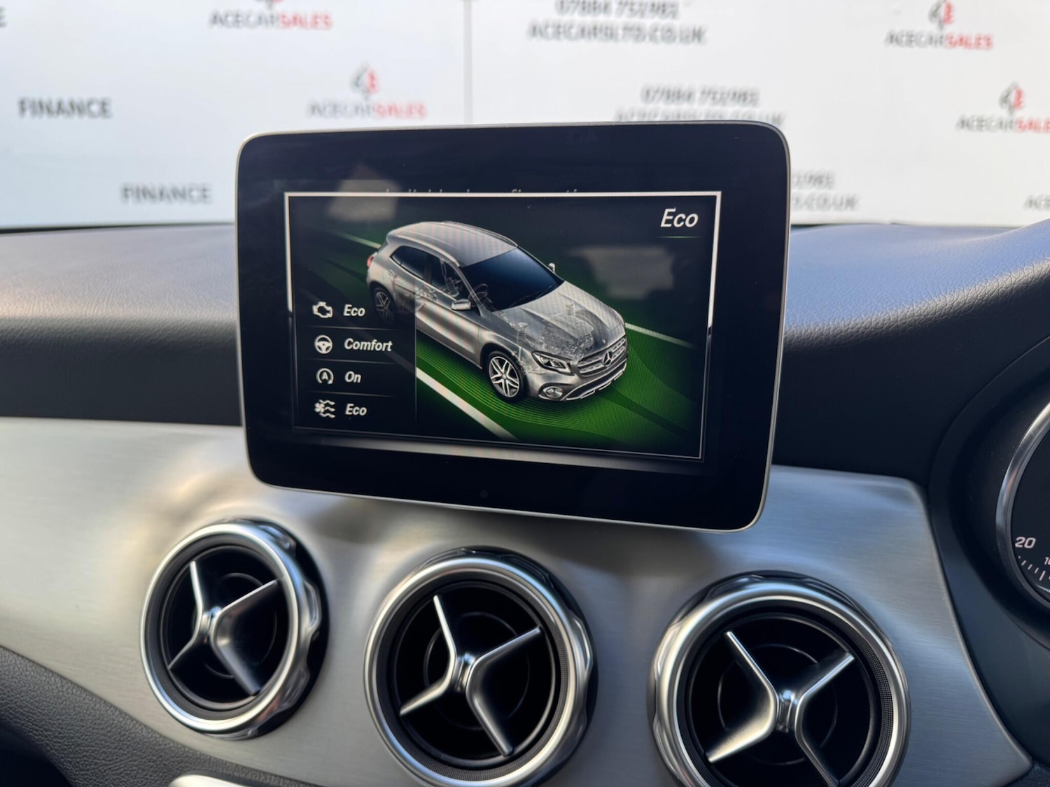 Used Mercedes-Benz GLA 2018 for sale - 77229303: Photo 55