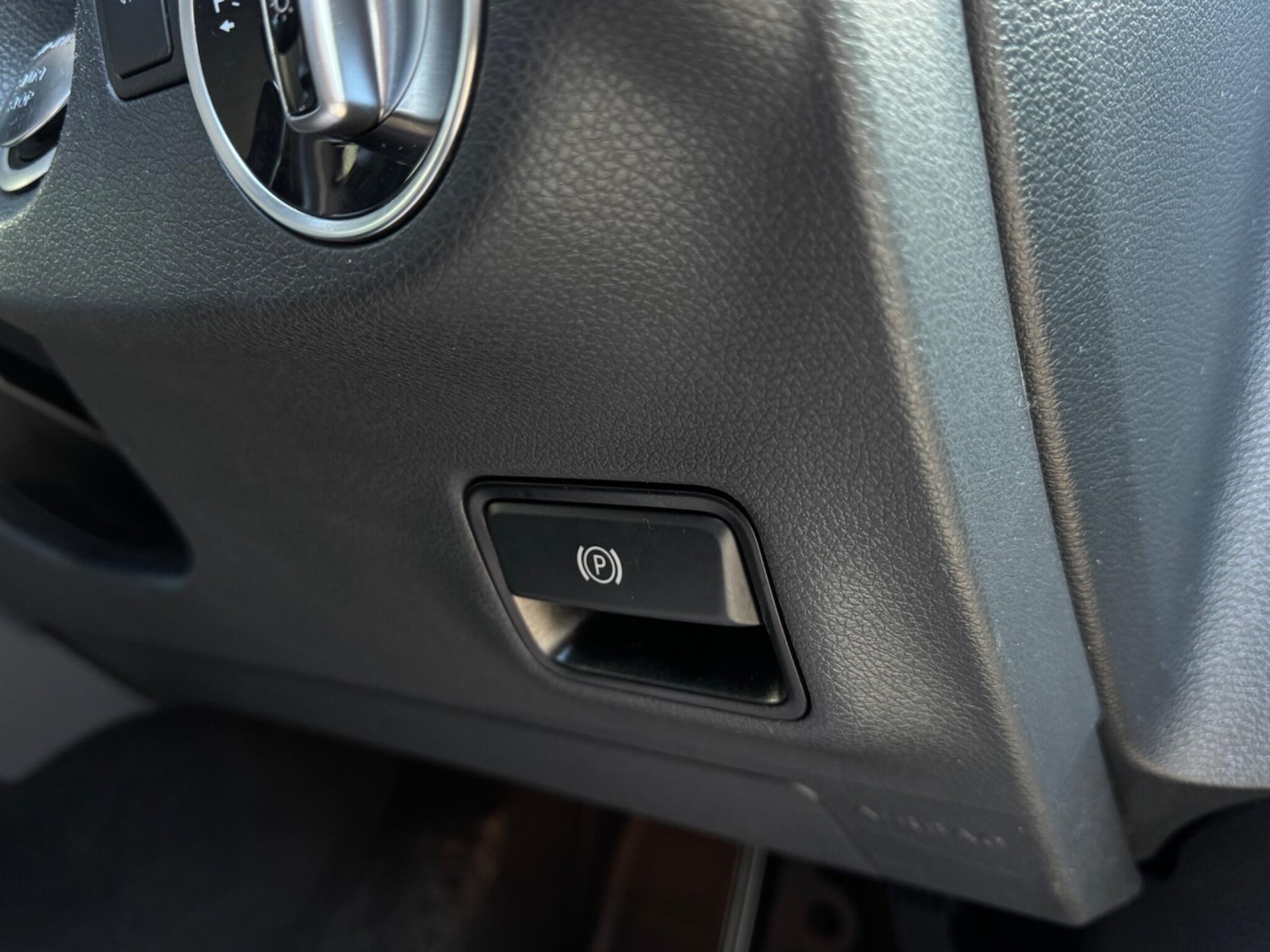 Used Mercedes-Benz GLA 2018 for sale - 77229303: Photo 72