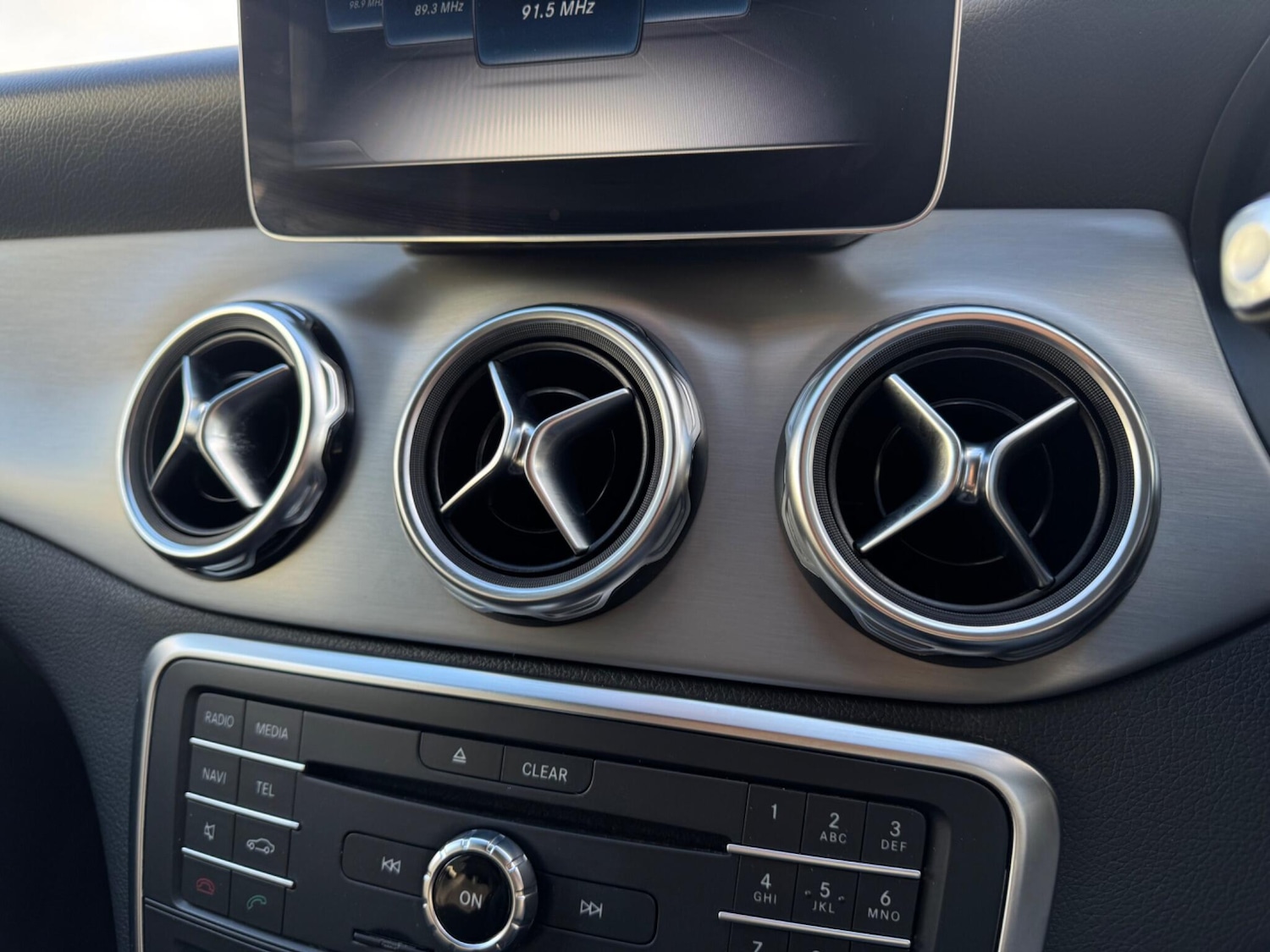 Used Mercedes-Benz GLA 2018 for sale - 77229303: Photo 76