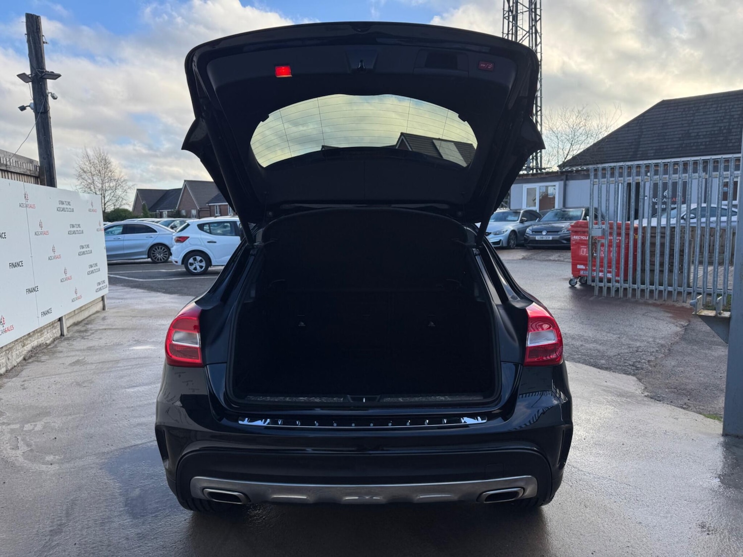 Used Mercedes-Benz GLA 2018 for sale - 77229303: Photo 88