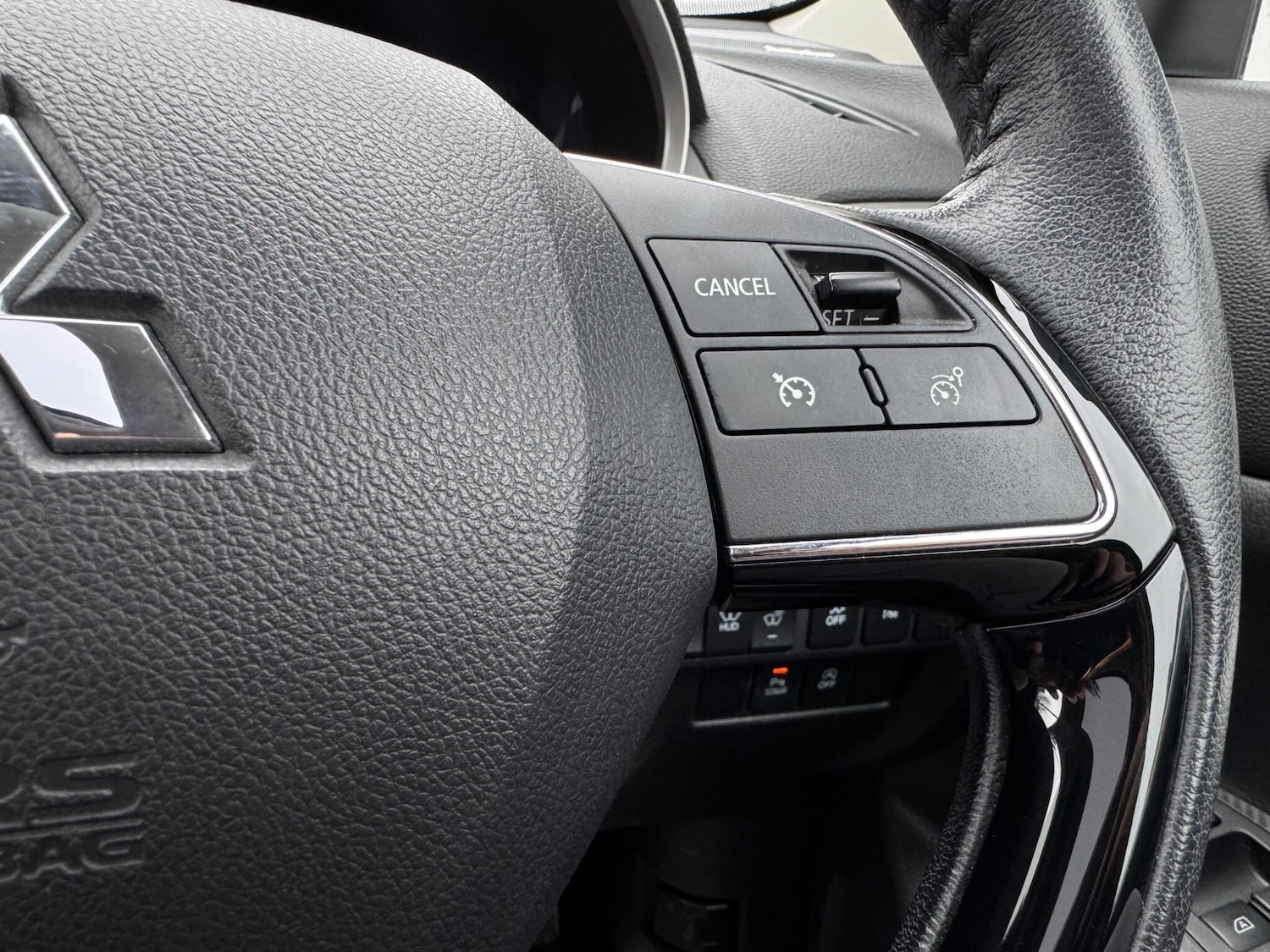 Used Mitsubishi Eclipse Cross 2020 for sale - 77330812: Photo 35