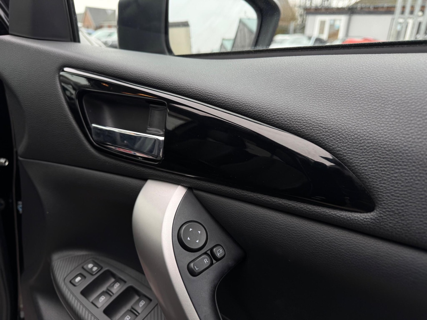 Used Mitsubishi Eclipse Cross 2020 for sale - 77330812: Photo 64