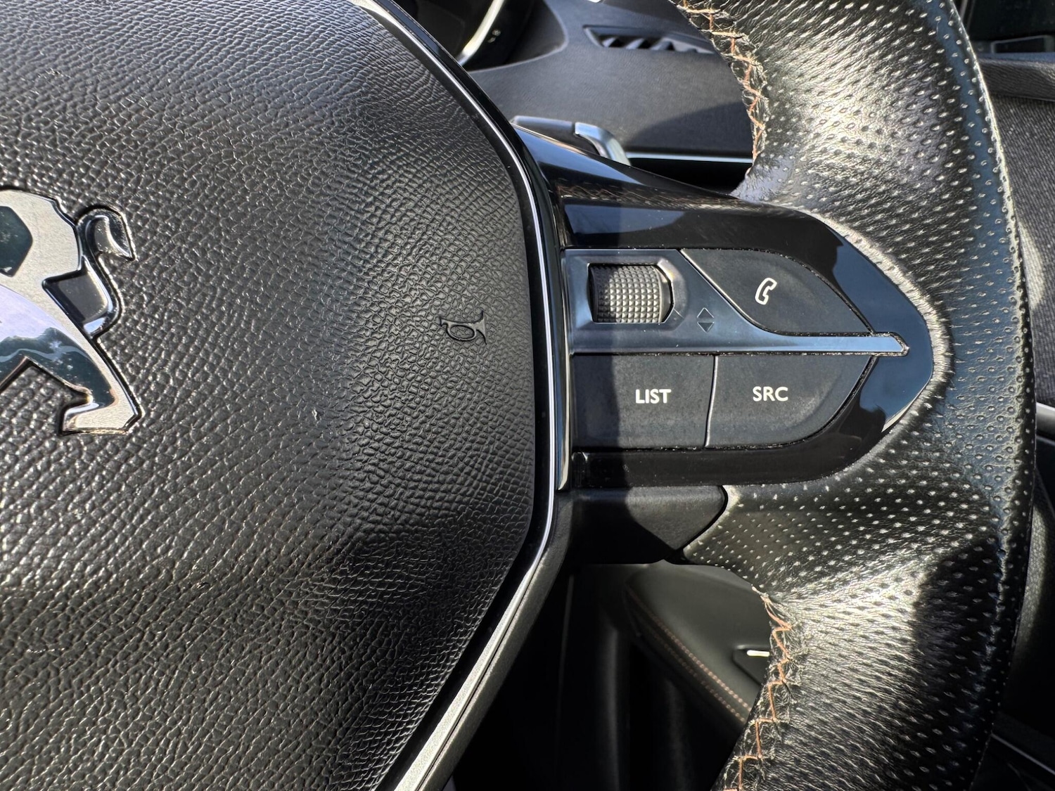 Used Peugeot 3008 2019 for sale - 76913779: Photo 37