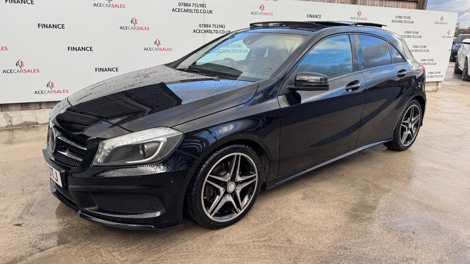 Used Mercedes-Benz A-Class 2015 for sale - 76398778: Photo 4