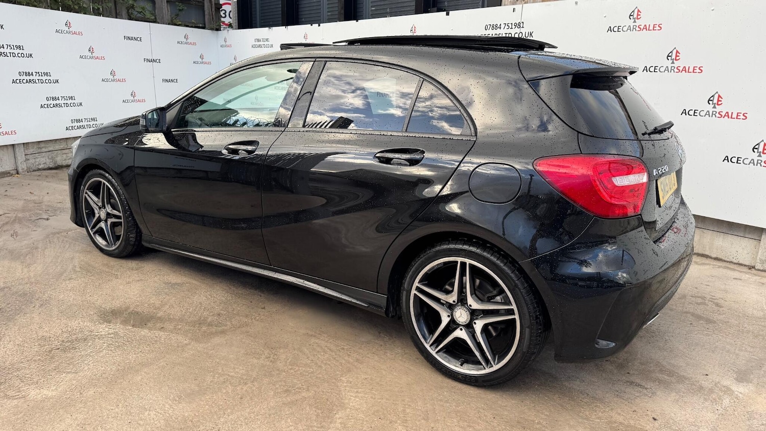 Used Mercedes-Benz A-Class 2015 for sale - 76398778: Photo 6