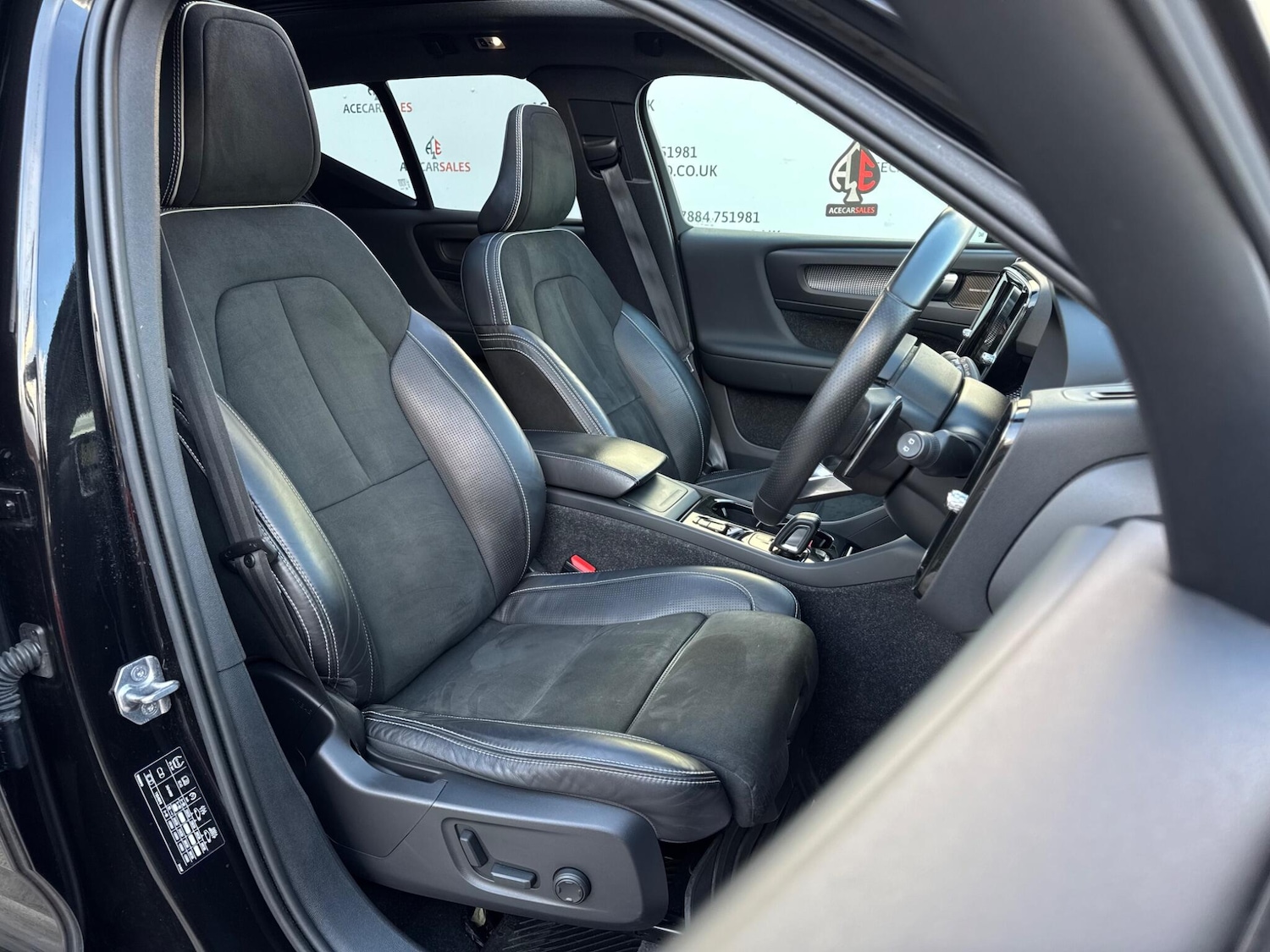 Used Volvo XC40 2019 for sale - 76572765: Photo 12