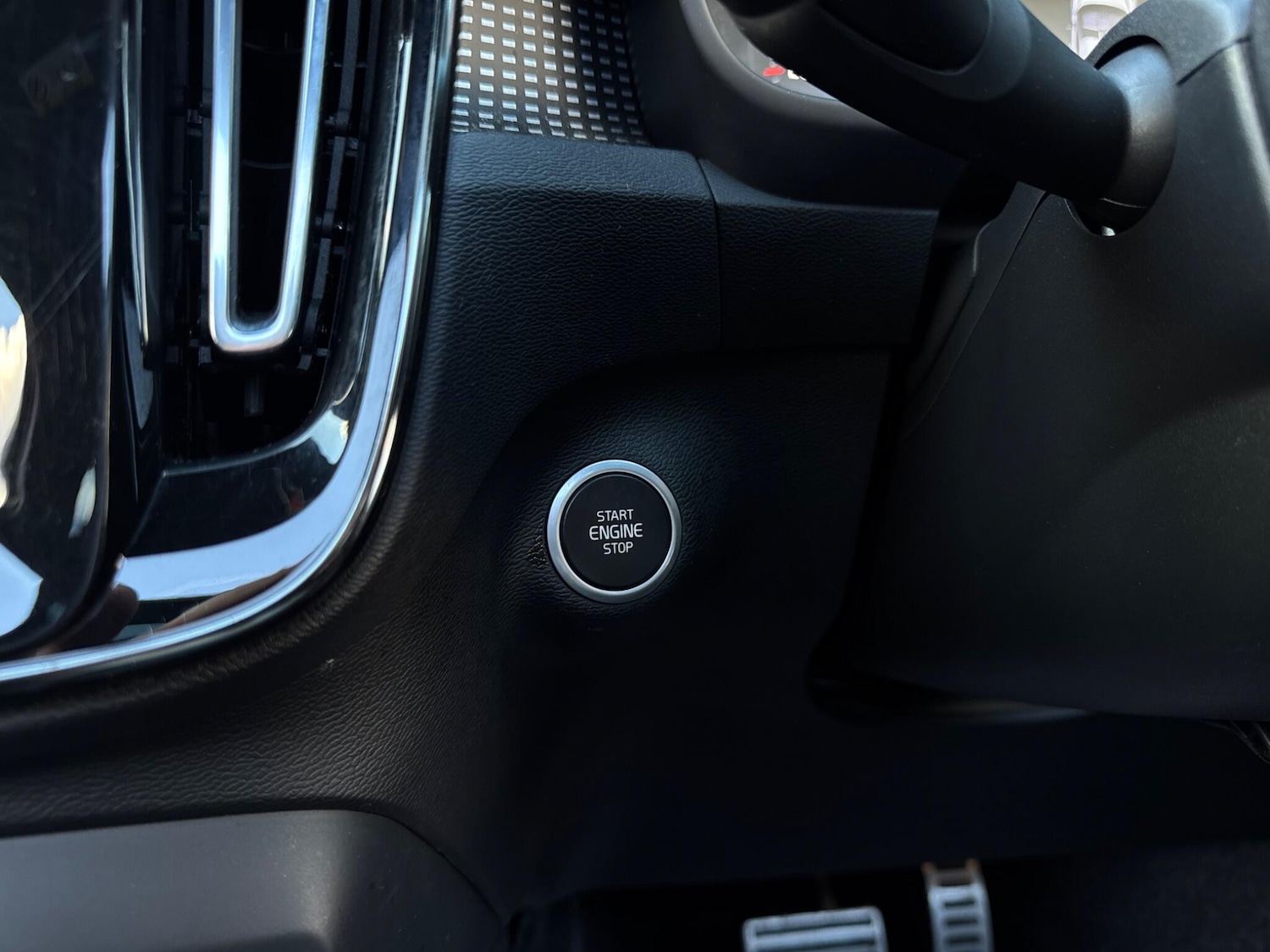 Used Volvo XC40 2019 for sale - 76572765: Photo 25