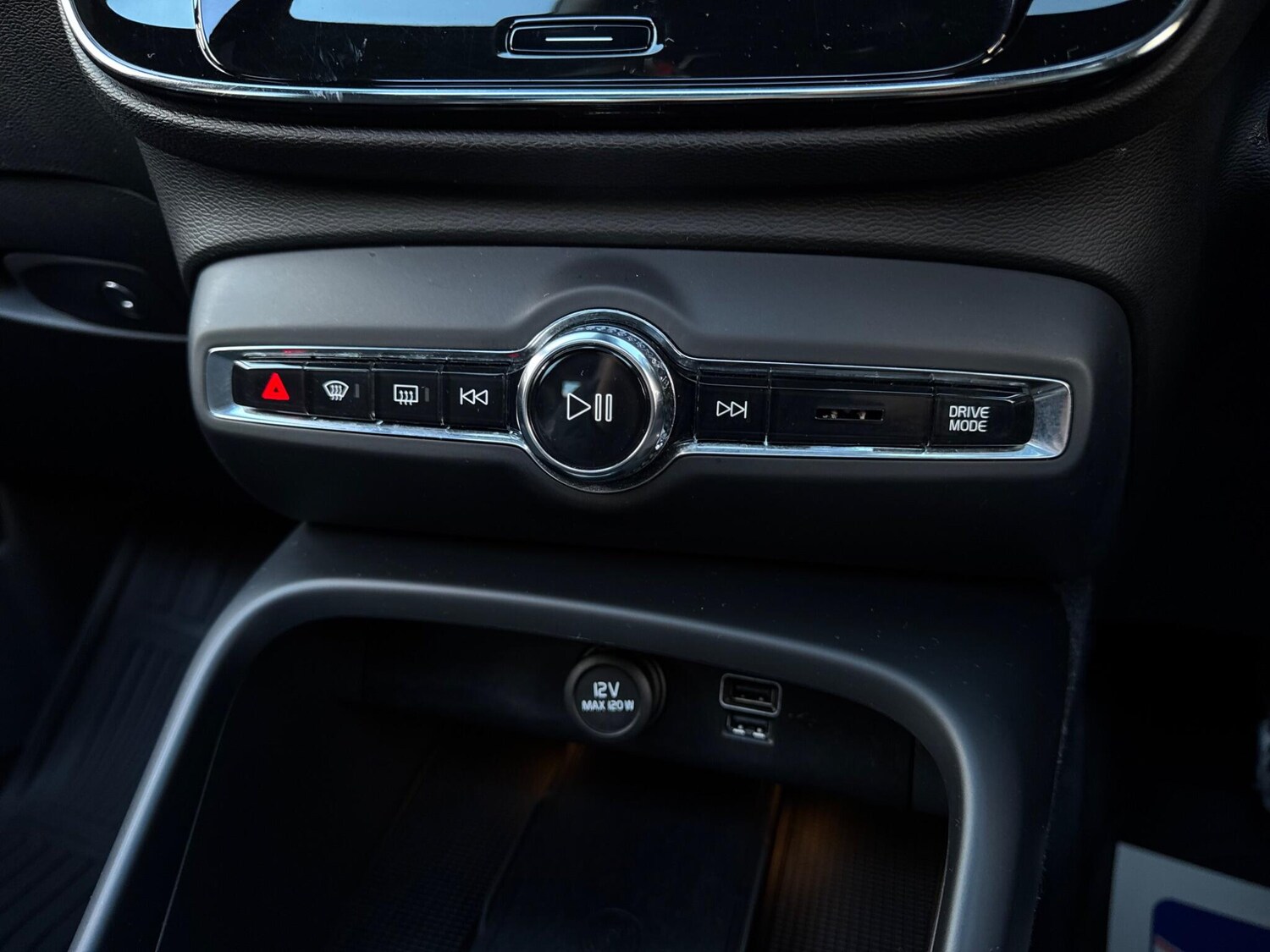 Used Volvo XC40 2019 for sale - 76572765: Photo 26