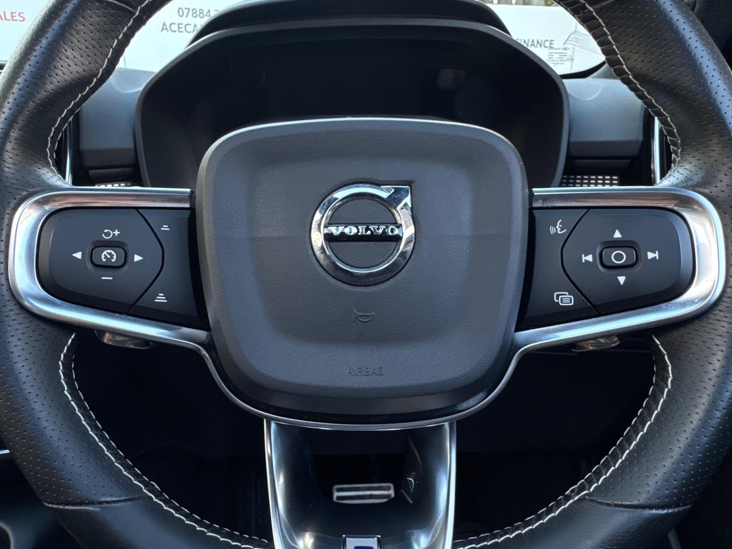 Used Volvo XC40 2019 for sale - 76572765: Photo 33