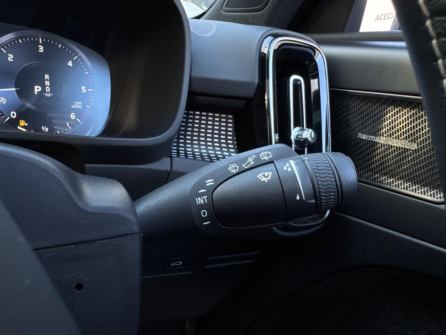 Used Volvo XC40 2019 for sale - 76572765: Photo 36