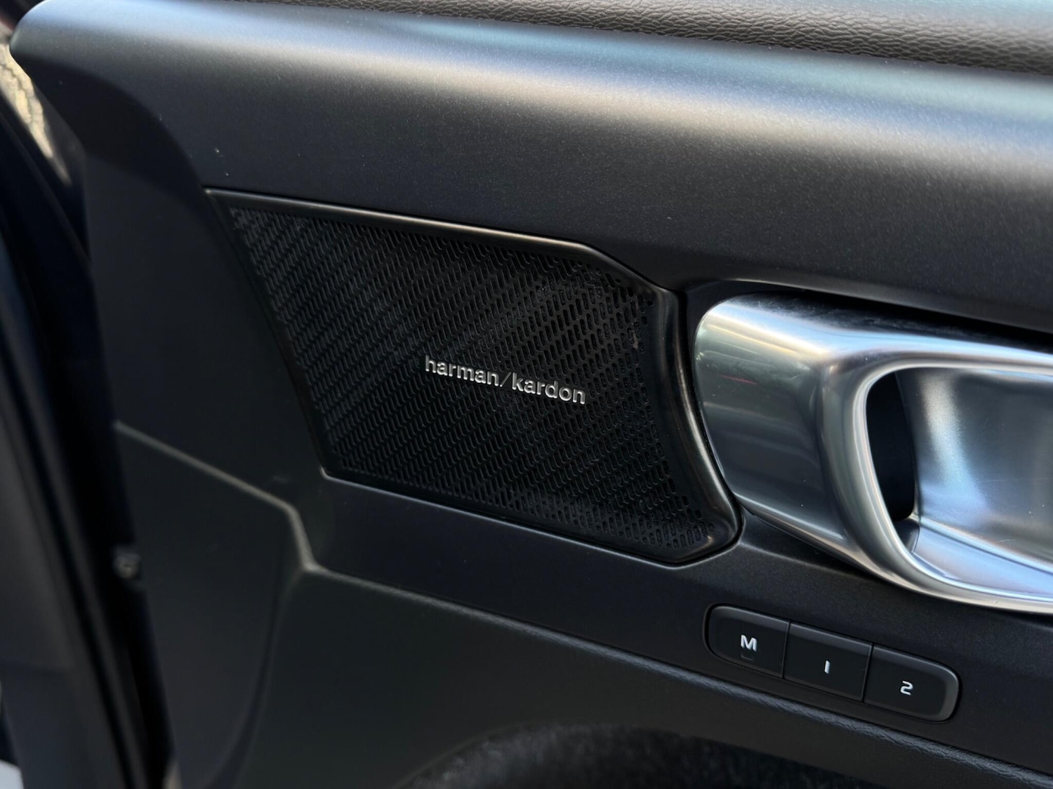 Used Volvo XC40 2019 for sale - 76572765: Photo 60