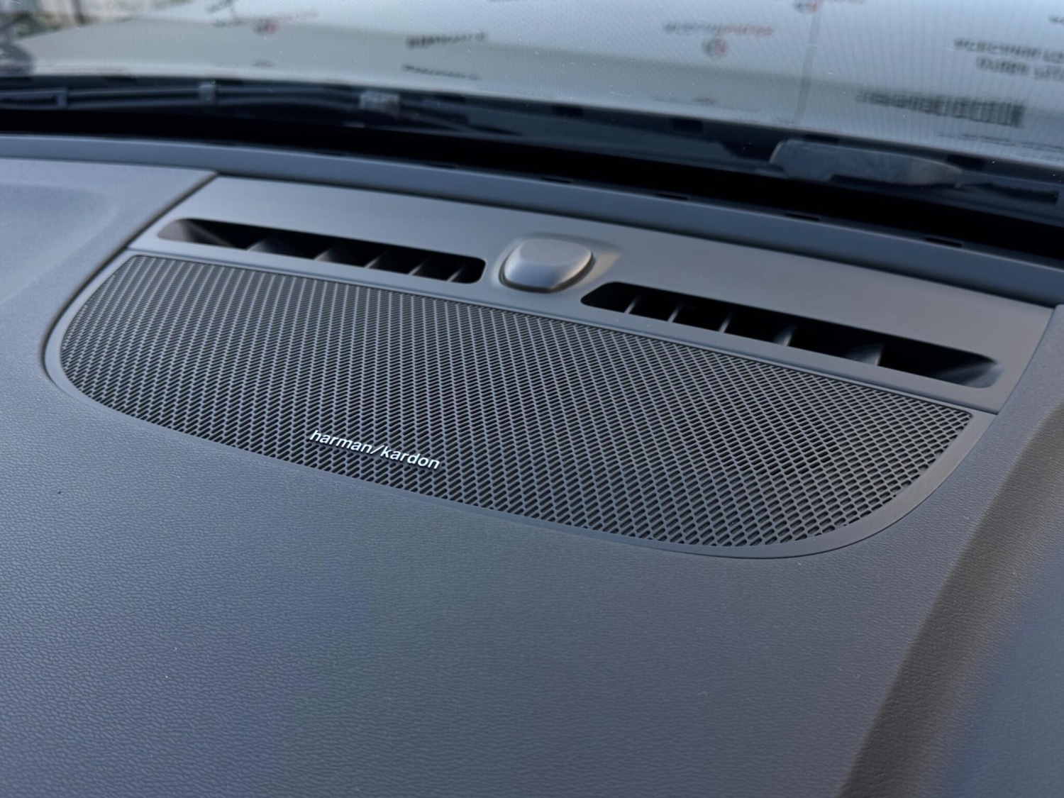 Used Volvo XC40 2019 for sale - 76572765: Photo 61