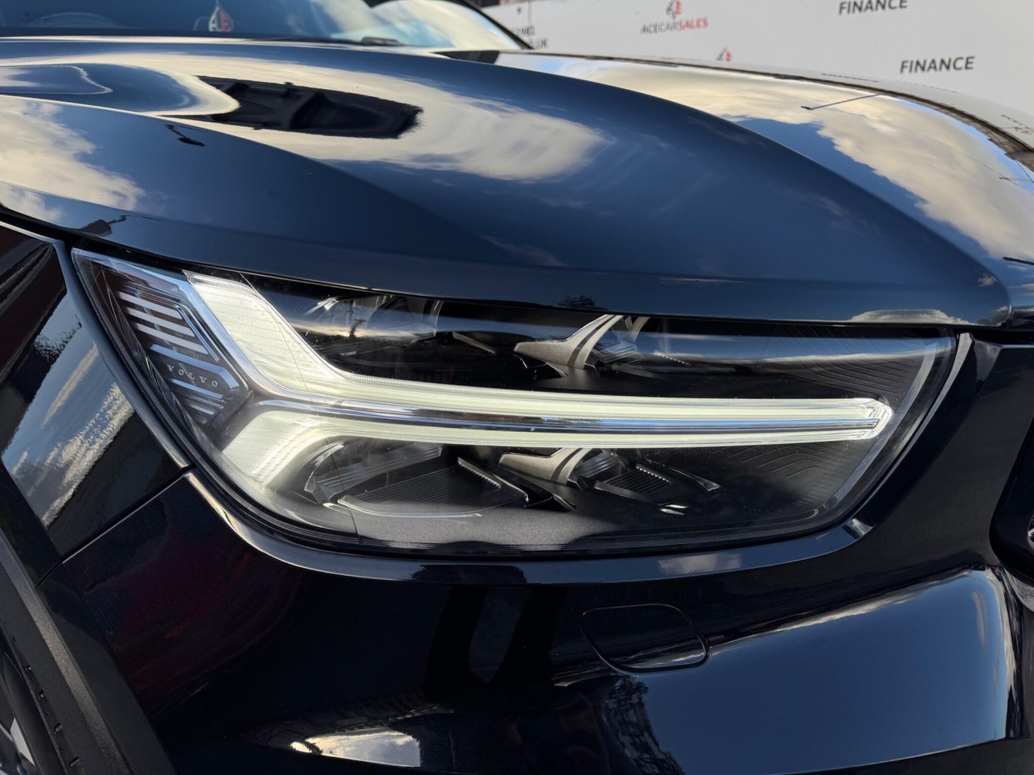 Used Volvo XC40 2019 for sale - 76572765: Photo 85