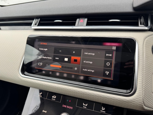 Used Land Rover Range Rover Velar 2018 for sale - 76094719: Photo 44